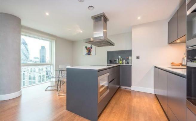 One Commercial Street Apartment London Exteriör bild